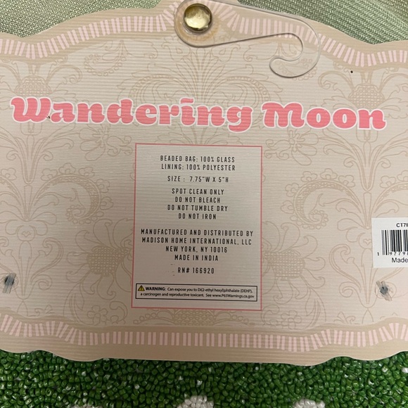 New Beaded Martini Clutch with Keychain - Picture 4 of 4